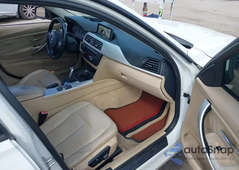 2012 BMW 328I z USA, uszkodzony, nr VIN WBA3A5G56CNN65768